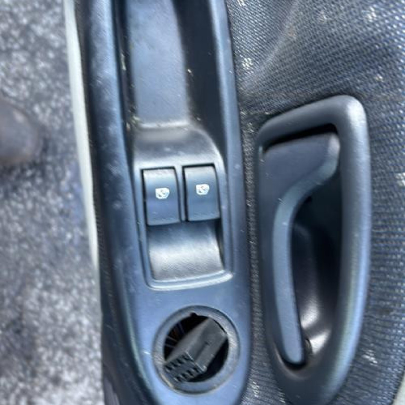 Moteur RENAULT CLIO 2 Photo n°15