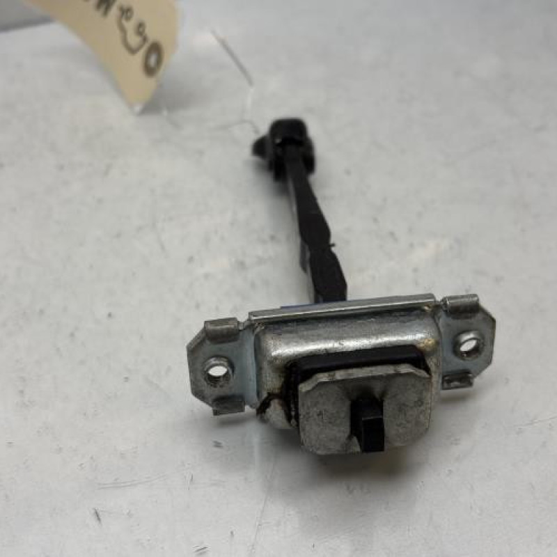 Arret de porte avant gauche KIA STONIC Photo n°4