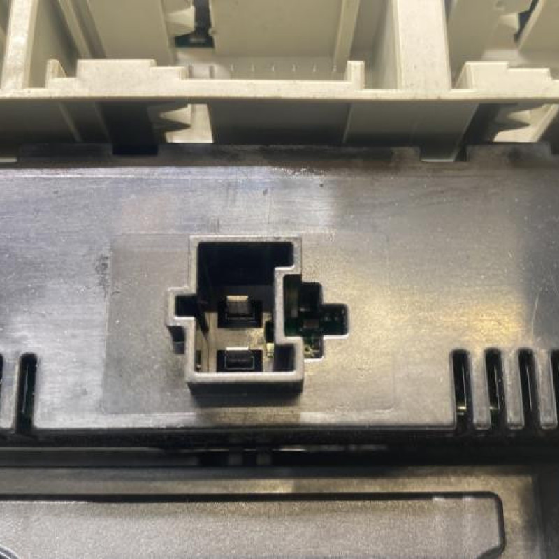 Commande chauffage MERCEDES CLASSE R 251 Photo n°7