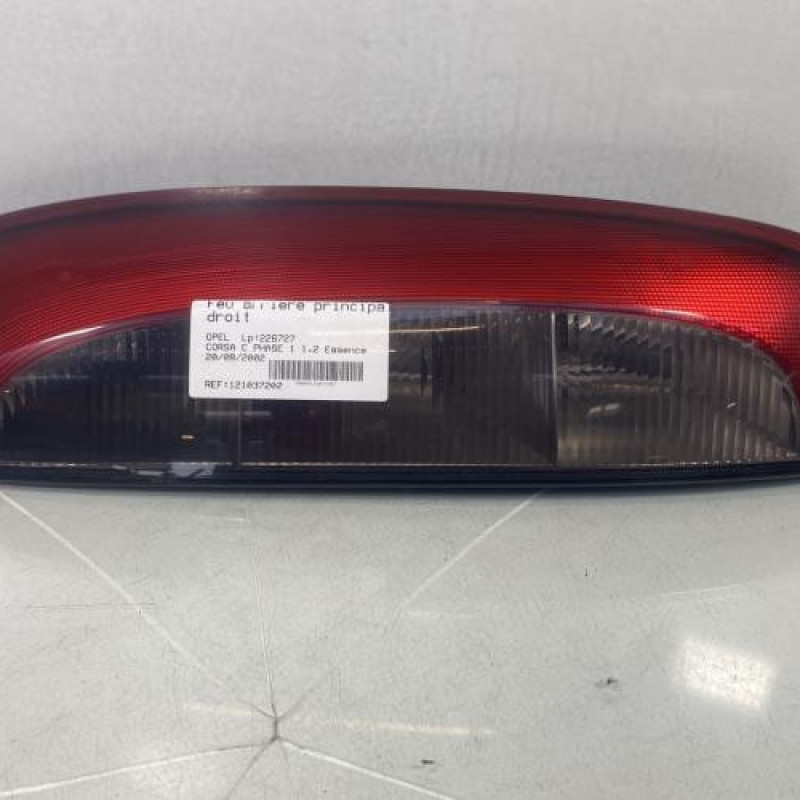 Feu arriere principal droit (feux) OPEL CORSA C Photo n°3