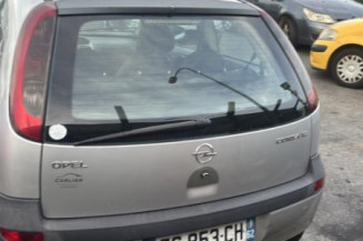 Feu arriere stop central OPEL CORSA C
