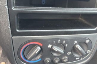 Feu arriere stop central OPEL CORSA C