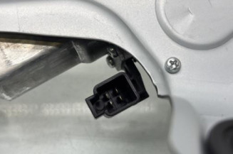 Moteur essuie glace arriere KIA STONIC