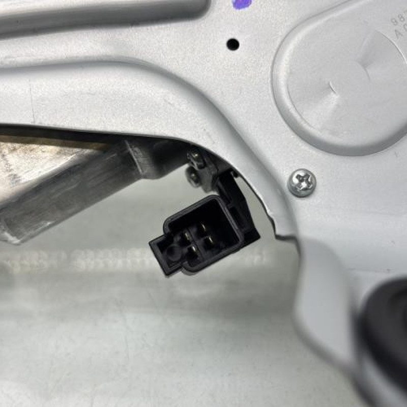 Moteur essuie glace arriere KIA STONIC Photo n°4