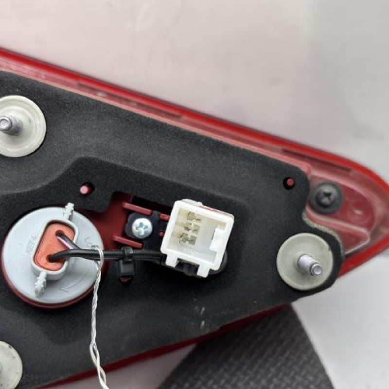 Feu arriere secondaire droit (feux) KIA STONIC Photo n°4