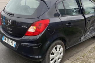 Pare choc arriere OPEL CORSA D
