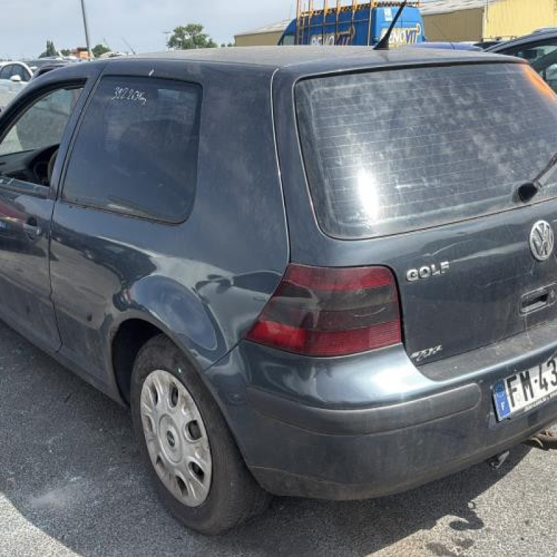 Pommeau de vitesses VOLKSWAGEN GOLF 4 Photo n°4