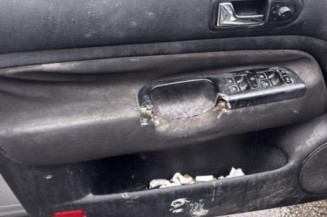 Pommeau de vitesses VOLKSWAGEN GOLF 4