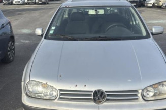 Pommeau de vitesses VOLKSWAGEN GOLF 4