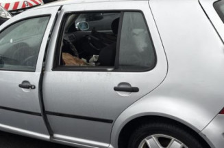 Pommeau de vitesses VOLKSWAGEN GOLF 4