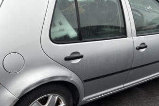 Pommeau de vitesses VOLKSWAGEN GOLF 4