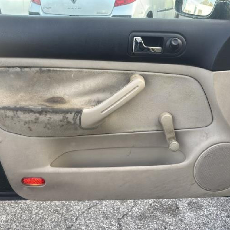 Pommeau de vitesses VOLKSWAGEN GOLF 4 Photo n°20