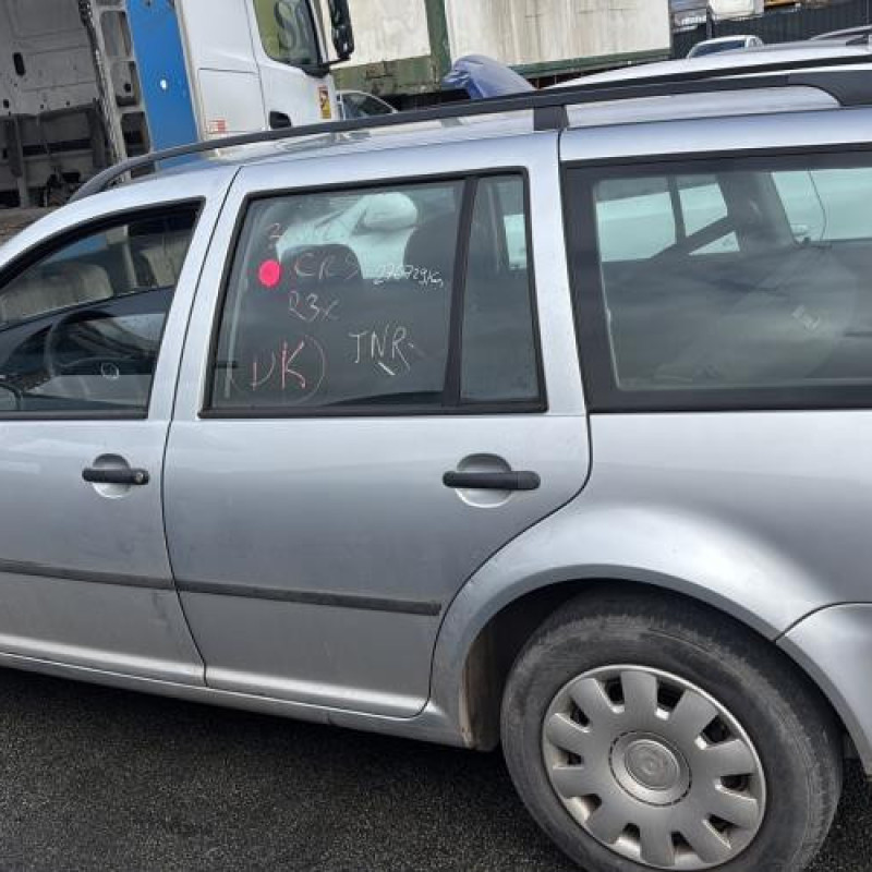 Pommeau de vitesses VOLKSWAGEN GOLF 4 Photo n°8