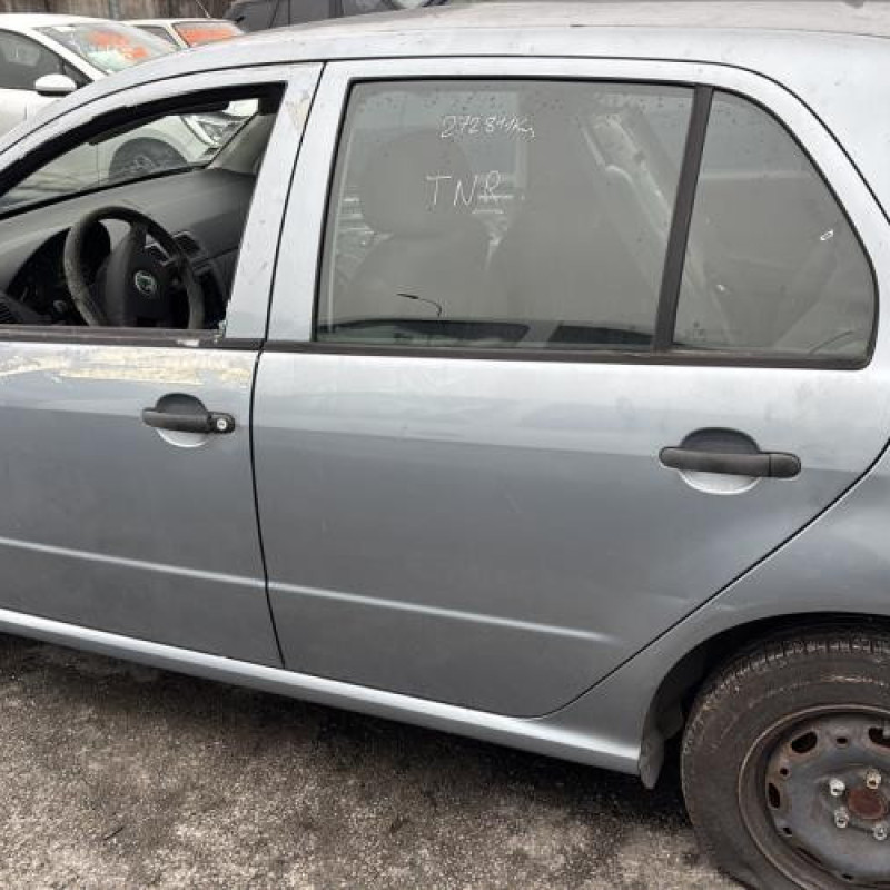 Levier de vitesses SKODA FABIA 1 Photo n°6