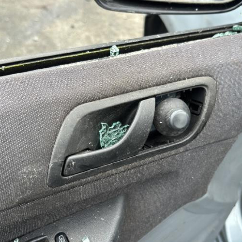 Levier de vitesses SKODA FABIA 1 Photo n°11