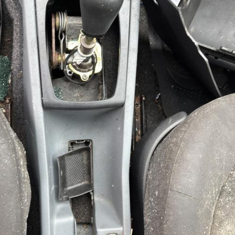 Levier de vitesses SKODA FABIA 1 Photo n°17