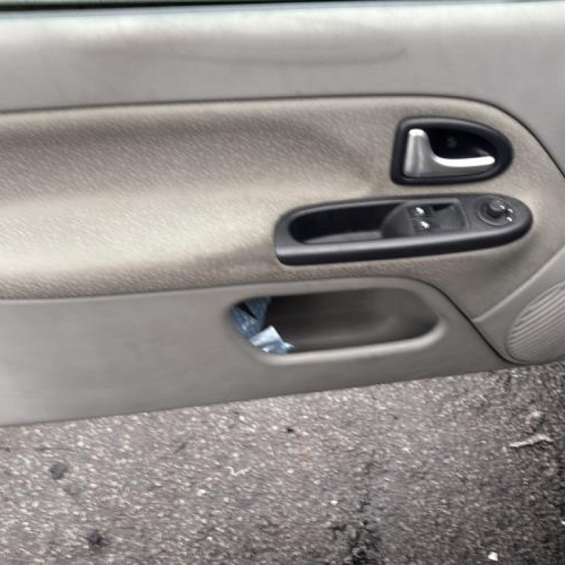 Colonne de direction RENAULT CLIO 2 Photo n°9