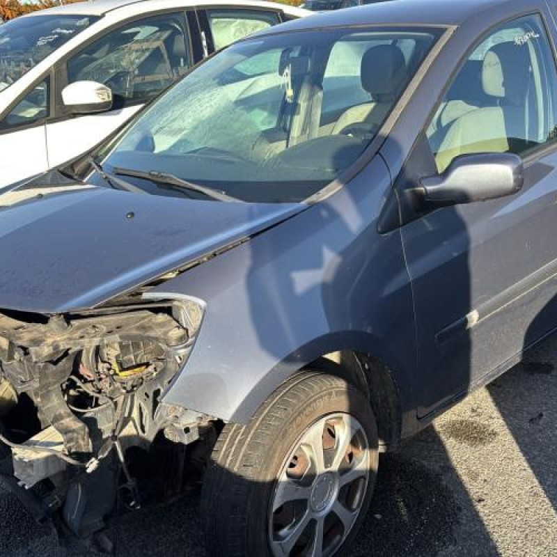 Moteur RENAULT CLIO 3 Photo n°5