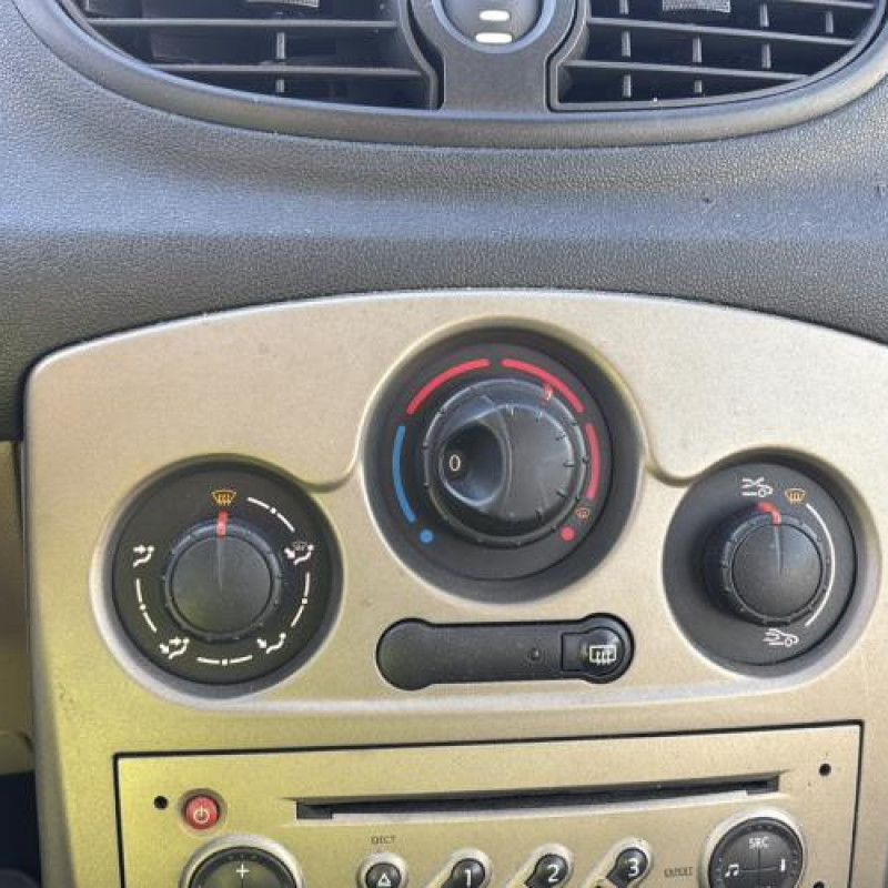 Moteur RENAULT CLIO 3 Photo n°20