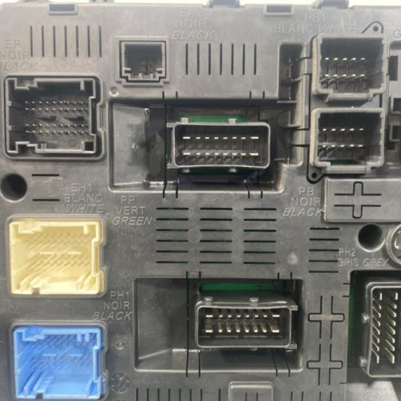 Boitier BSI PEUGEOT 5008 1 Photo n°3