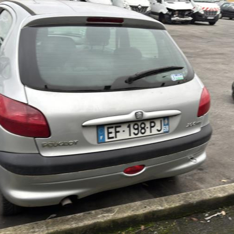 Boitier BSI PEUGEOT 206 Photo n°10