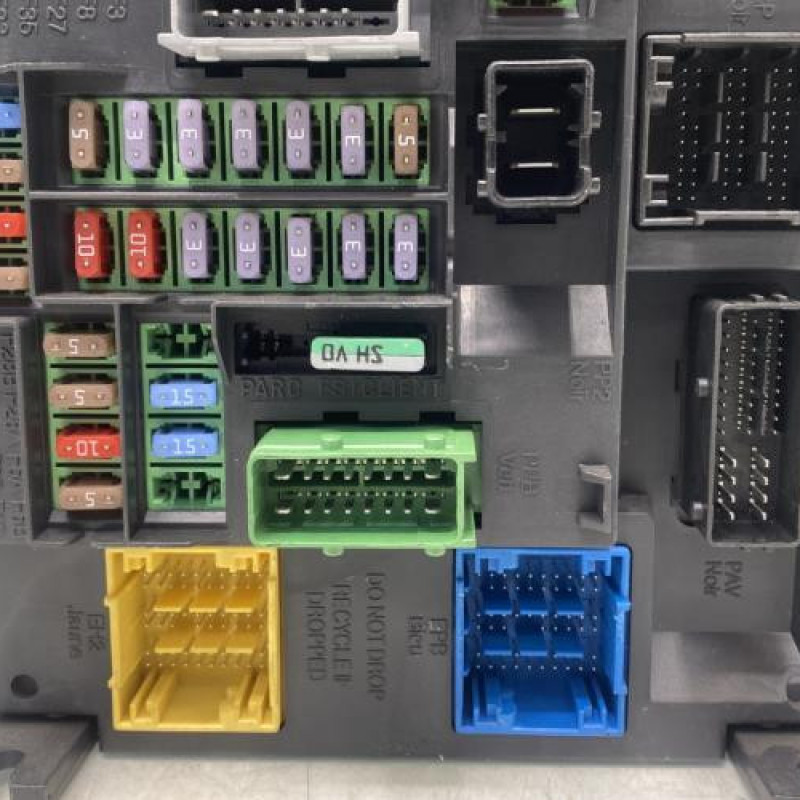 Boitier BSI CITROEN C4 GRAND PICASSO 2 Photo n°3