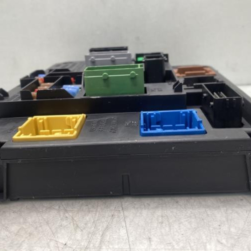 Boitier BSI CITROEN C4 GRAND PICASSO 2 Photo n°4