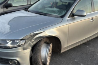 Chargeur CD AUDI A4 3