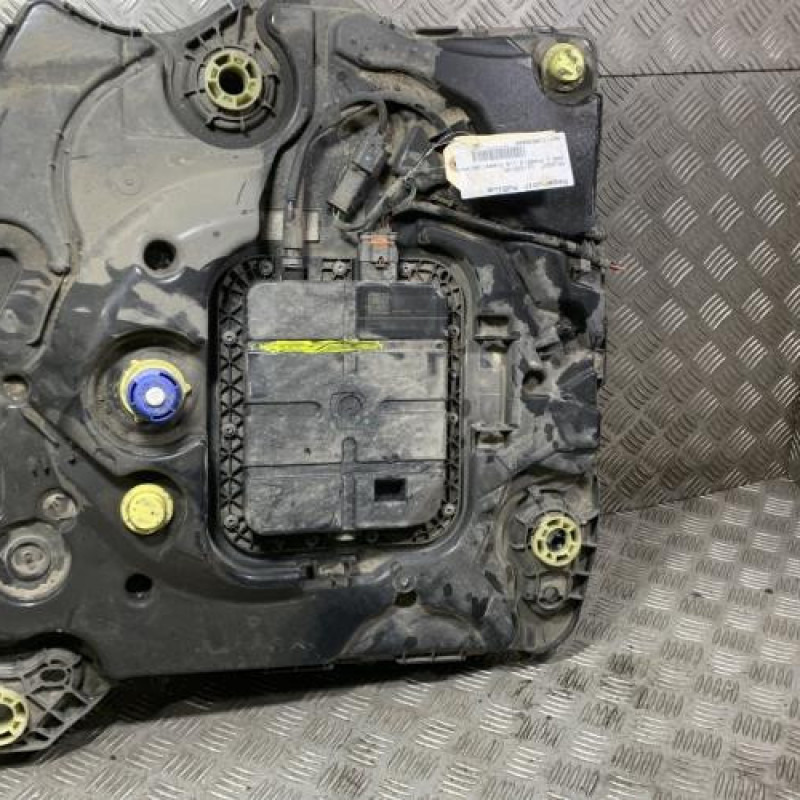 Reservoir AdBlue PEUGEOT 208 1 Photo n°1