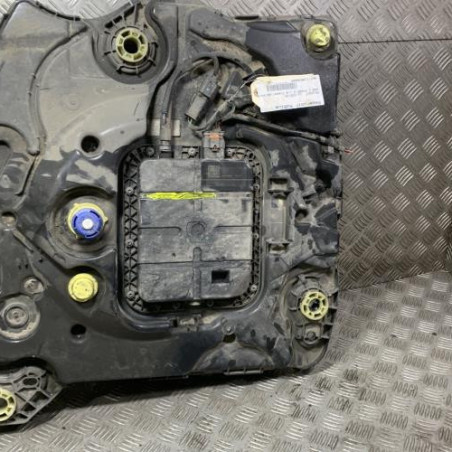 Reservoir AdBlue PEUGEOT 208 1 Photo n°1