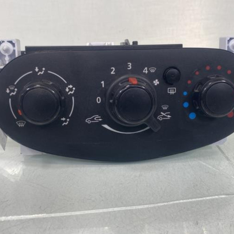 Commande chauffage DACIA SANDERO 2 Photo n°1