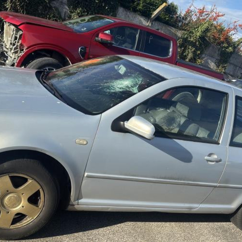 Vitre avant droit VOLKSWAGEN GOLF 4 Photo n°12
