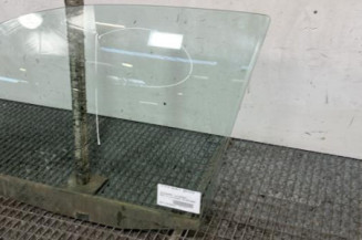 Vitre avant gauche VOLKSWAGEN GOLF 4