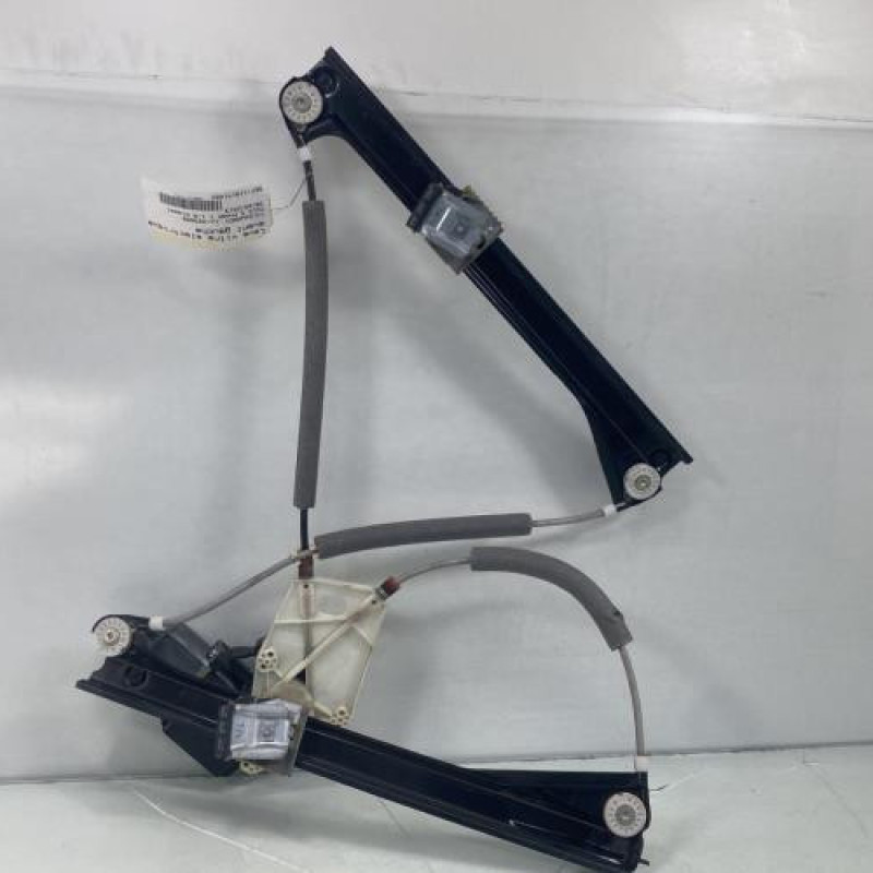 Leve vitre electrique avant gauche VOLKSWAGEN POLO 5 Photo n°1