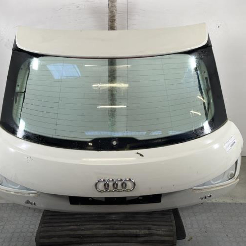 Malle/Hayon arriere AUDI A1 1 Photo n°1