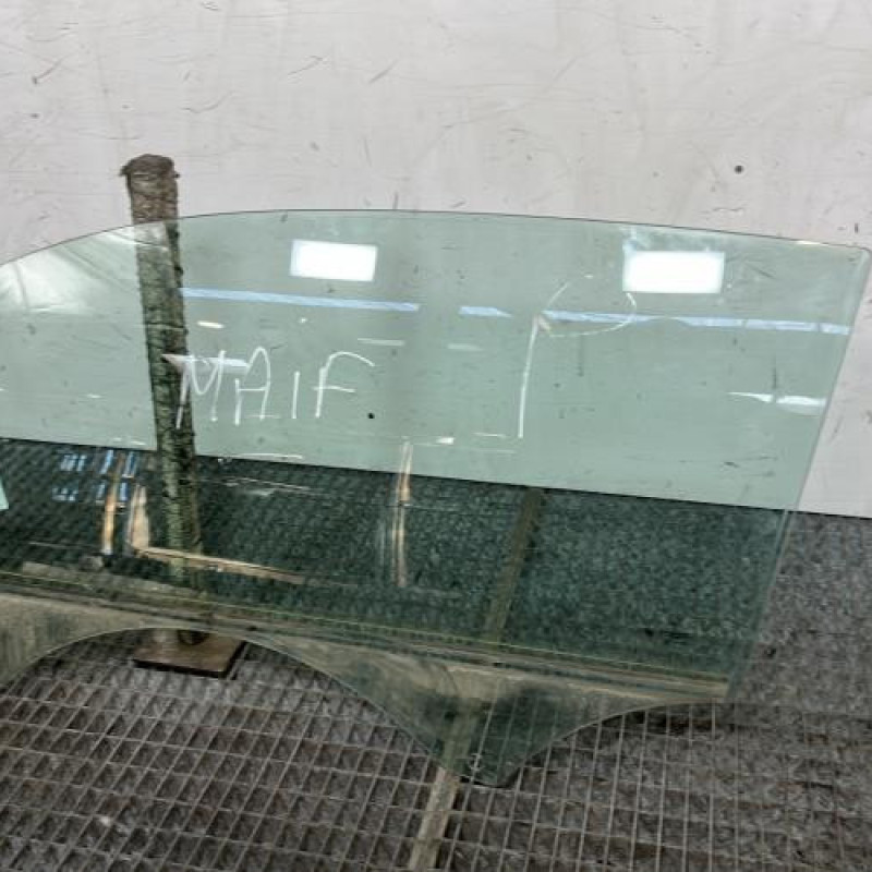 Vitre avant gauche AUDI A1 1 Photo n°3