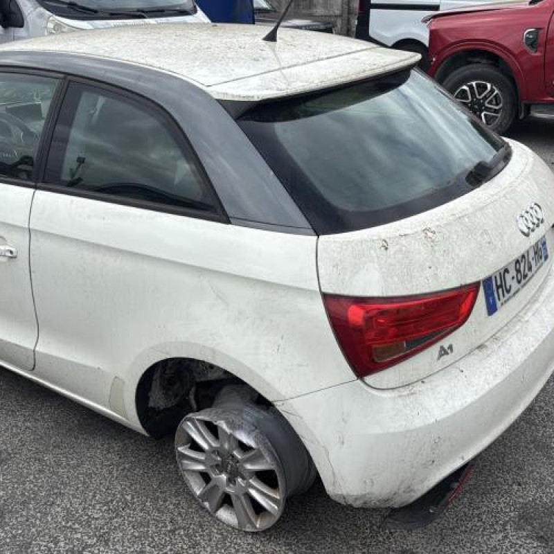 Renfort pare choc arriere (traverse) AUDI A1 1 Photo n°10