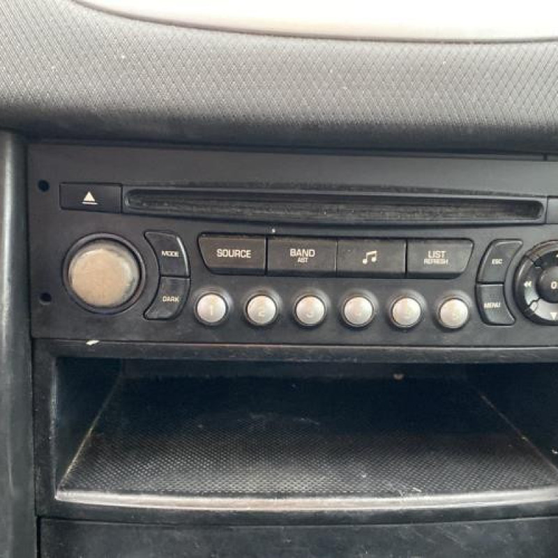 Feu arriere principal gauche (feux) PEUGEOT 207 Photo n°12