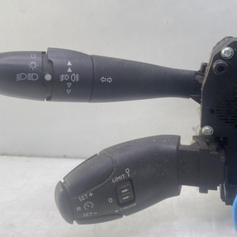 Com (Bloc Contacteur Tournant+Commodo Essuie Glace+Commodo Phare) PEUGEOT 207 Photo n°3