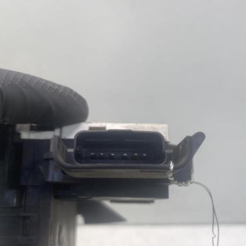 Serrure avant gauche PEUGEOT 207 Photo n°6