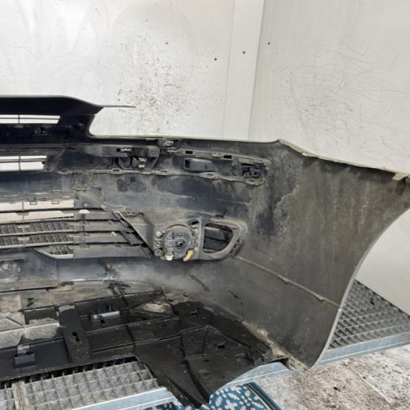 Pare choc avant CITROEN C4 1 Photo n°4