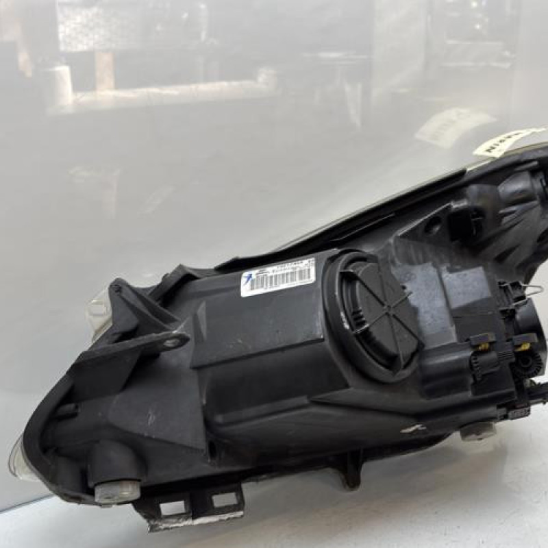 Optique avant principal droit (feux)(phare) OPEL CORSA D Photo n°8