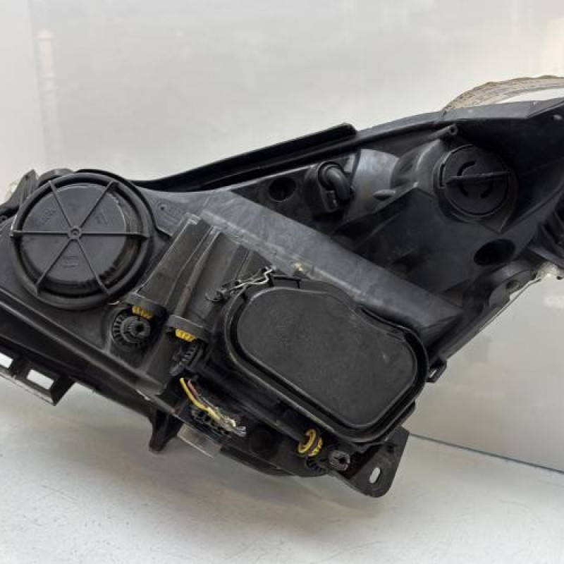 Optique avant principal droit (feux)(phare) OPEL CORSA D Photo n°9