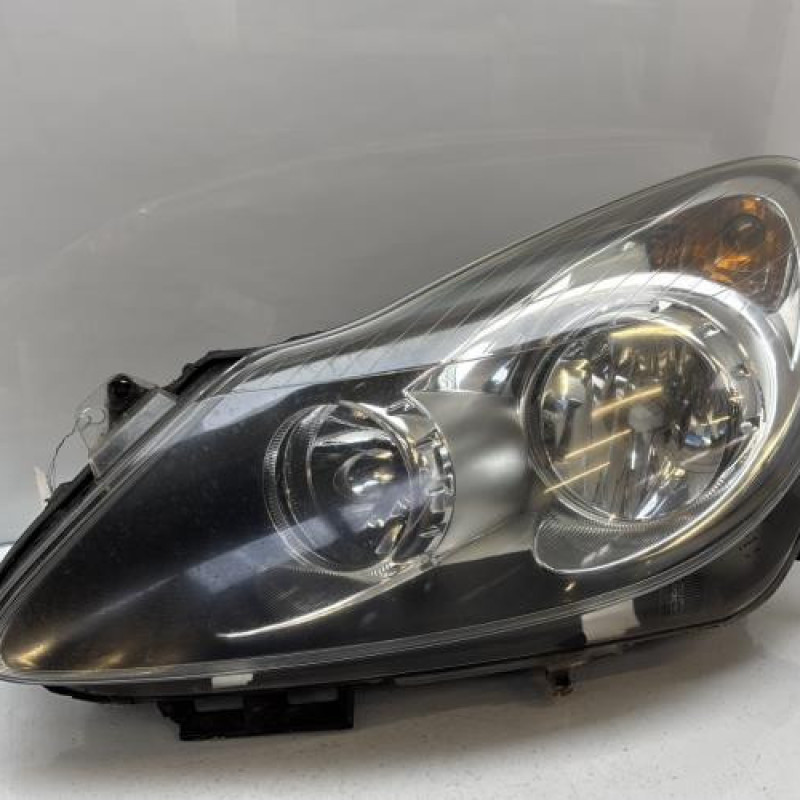 Optique avant principal gauche (feux)(phare) OPEL CORSA D Photo n°1