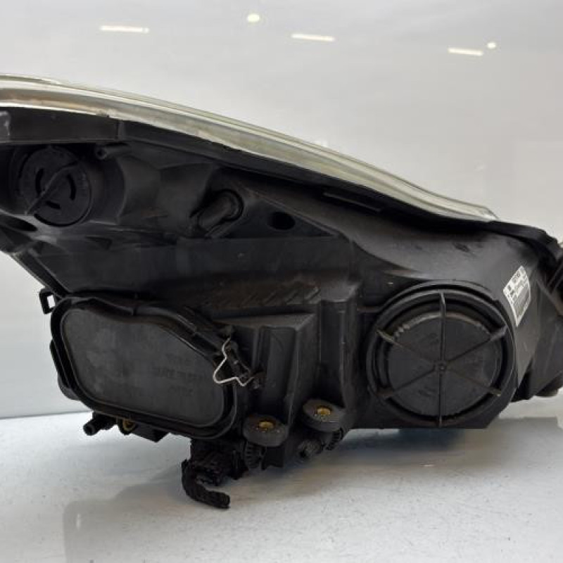 Optique avant principal gauche (feux)(phare) OPEL CORSA D Photo n°6