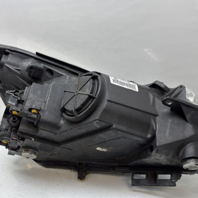 Optique avant principal gauche (feux)(phare) OPEL CORSA D Photo n°9