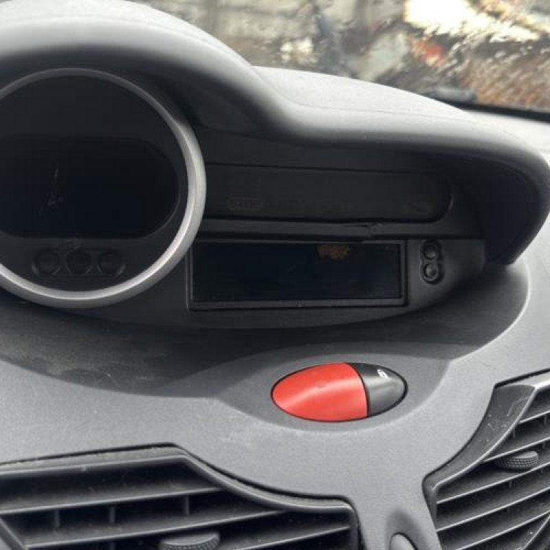 Aile avant gauche RENAULT TWINGO 2 Photo n°17