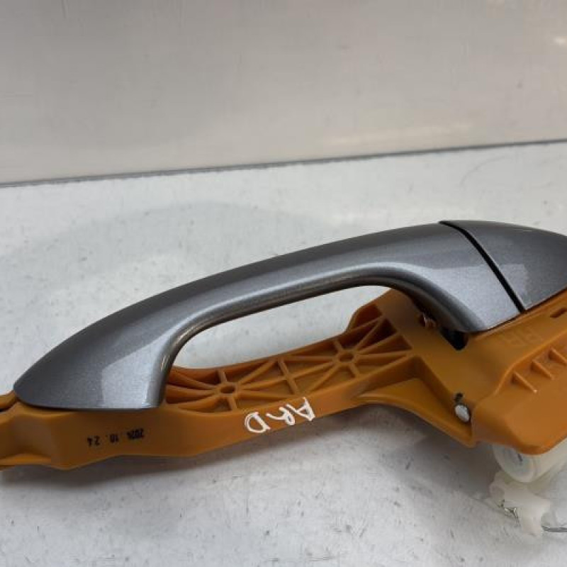 Poignee porte arriere droit KIA STONIC Photo n°1