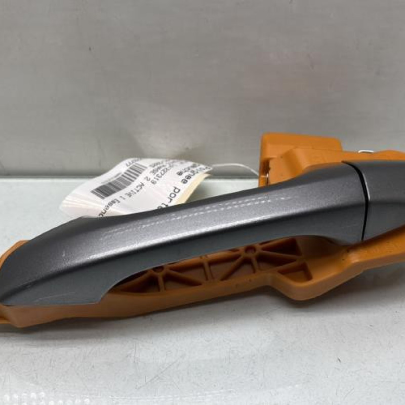 Poignee porte arriere gauche KIA STONIC Photo n°1