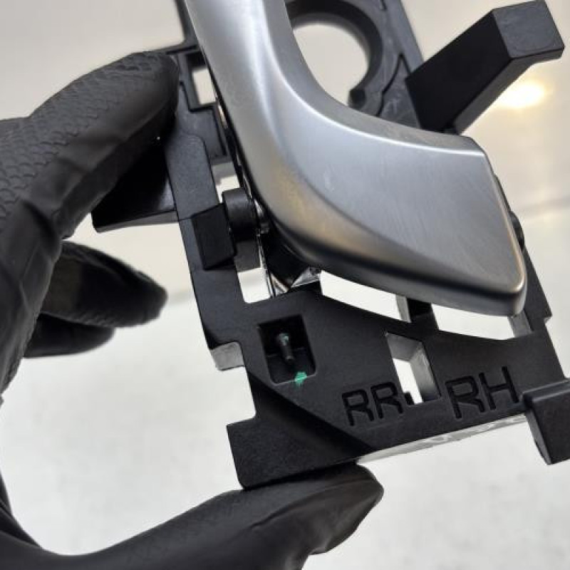 Poignee interieur arriere droit KIA STONIC Photo n°2